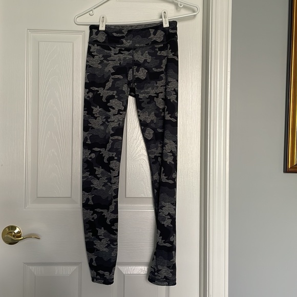Aerie sport fit reversible leggings - Picture 2 of 2
